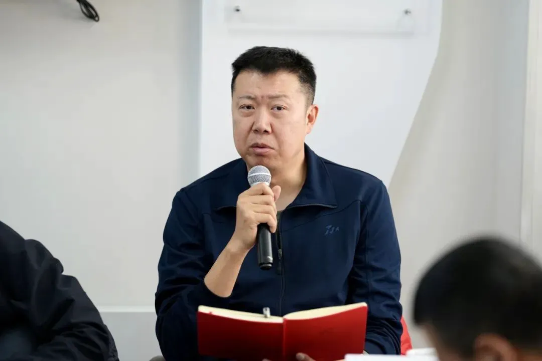 职业球员如何通过联赛提升竞技水平_1